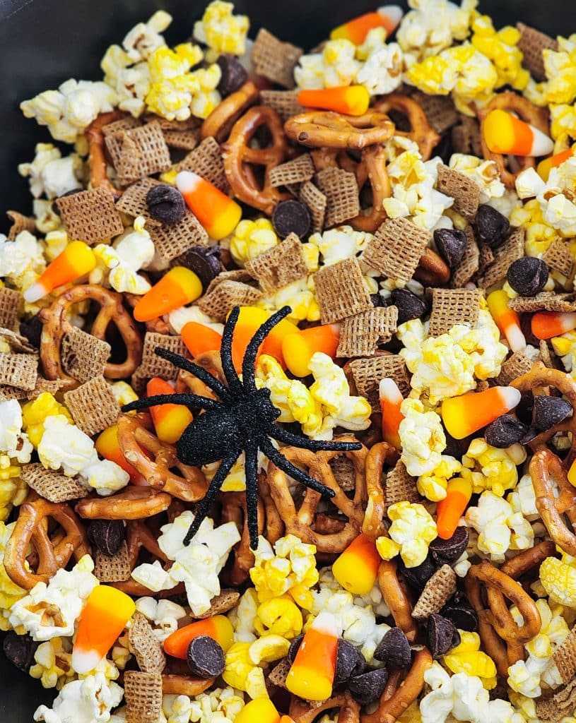 Halloween Trail mix, healthy Halloween recipe ideas
beautifuleatsandthings.com