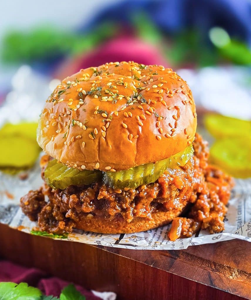 The best ever sloppy joe recipe that’s cheap and budget-friendly, perfect for busy families and kid-friendly, served on a toasted hamburger bun with pickles.
Beautifuleatsandthings.com