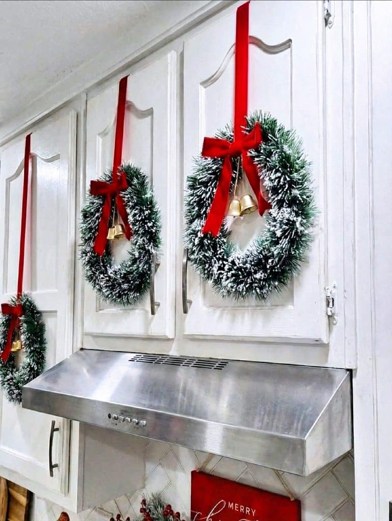 plaid Christmas kitchen decorations, mini flocked wreaths for kitchen cabinets
beautifuleatsandthings.com