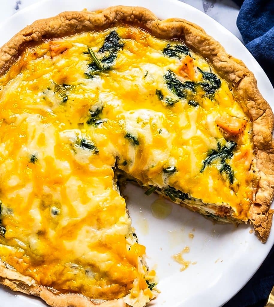 Golden baked salmon and spinach quiche made with sockeye salmon, spinach, cheddar, and Parmesan cheese in a flaky pie crust.
beautifuleatsandthings.com