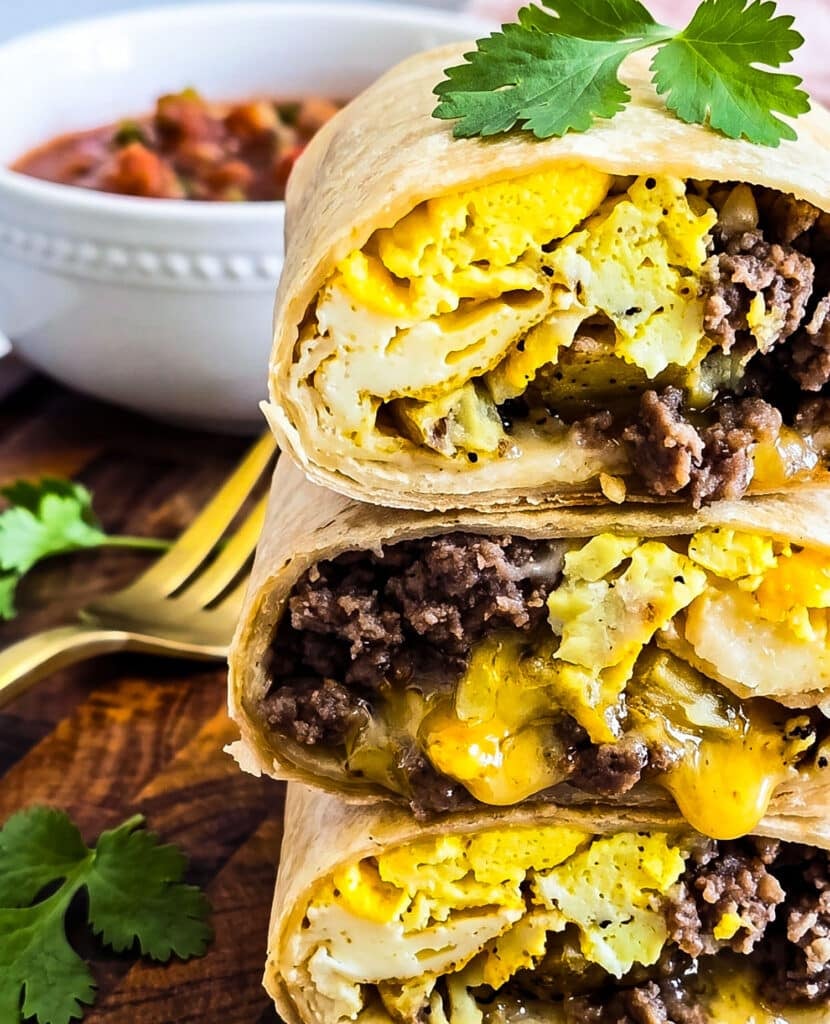 Turkey sausage breakfast burritos with eggs, roasted potatoes, ground turkey and cheese
beautifuleatsandthings.com